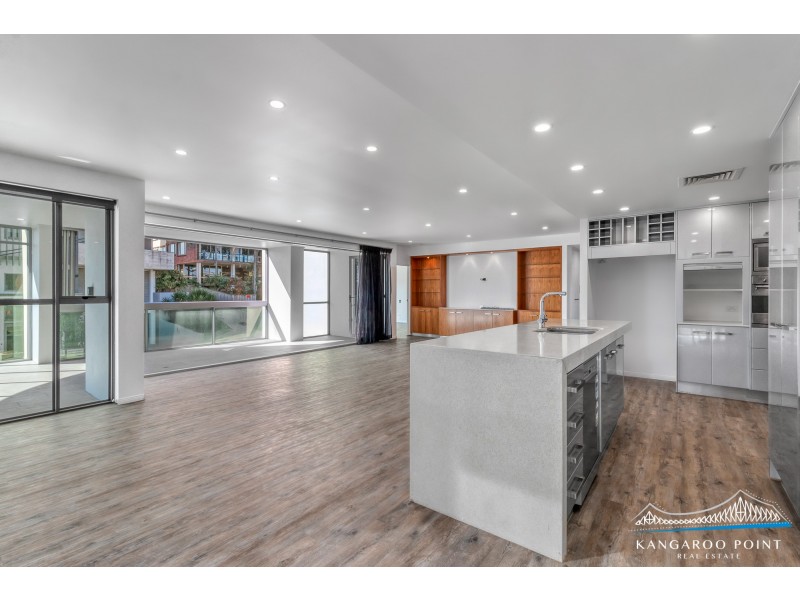 30 Ellis, Kangaroo Point QLD 4169