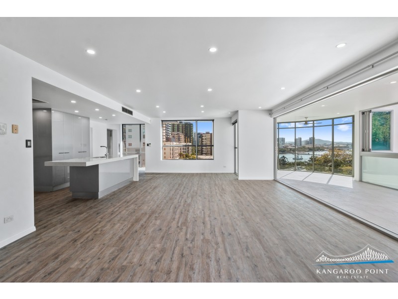 30 Ellis, Kangaroo Point QLD 4169