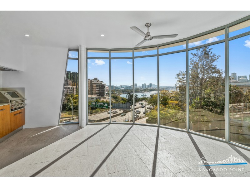 30 Ellis, Kangaroo Point QLD 4169