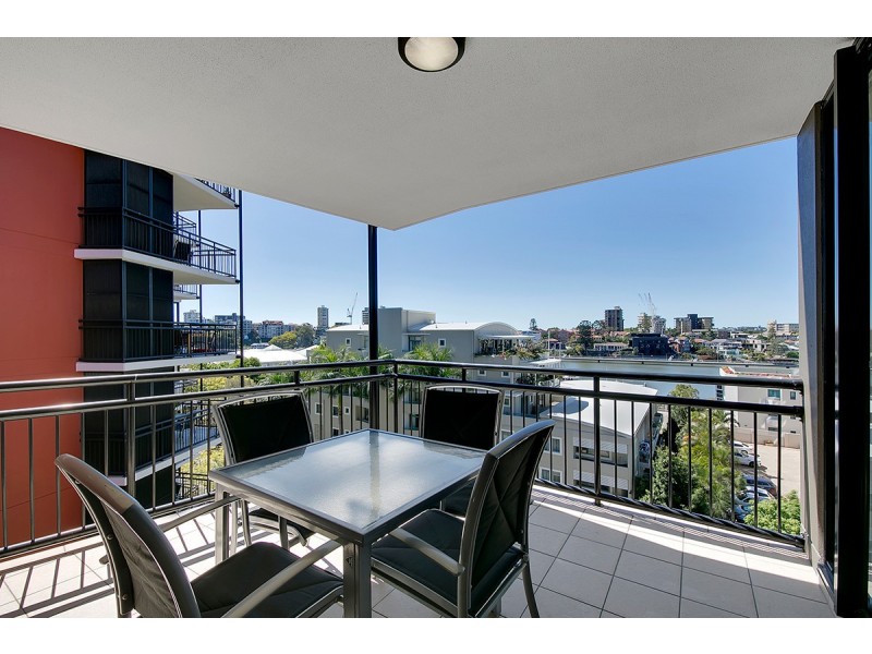 15 Goodwin Street, Kangaroo Point QLD 4169