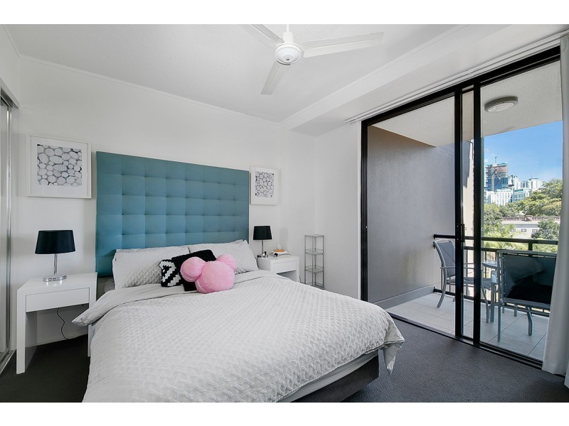 15 Goodwin Street, Kangaroo Point QLD 4169
