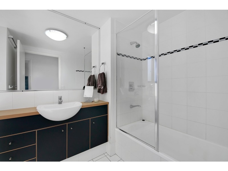15 Goodwin Street, Kangaroo Point QLD 4169