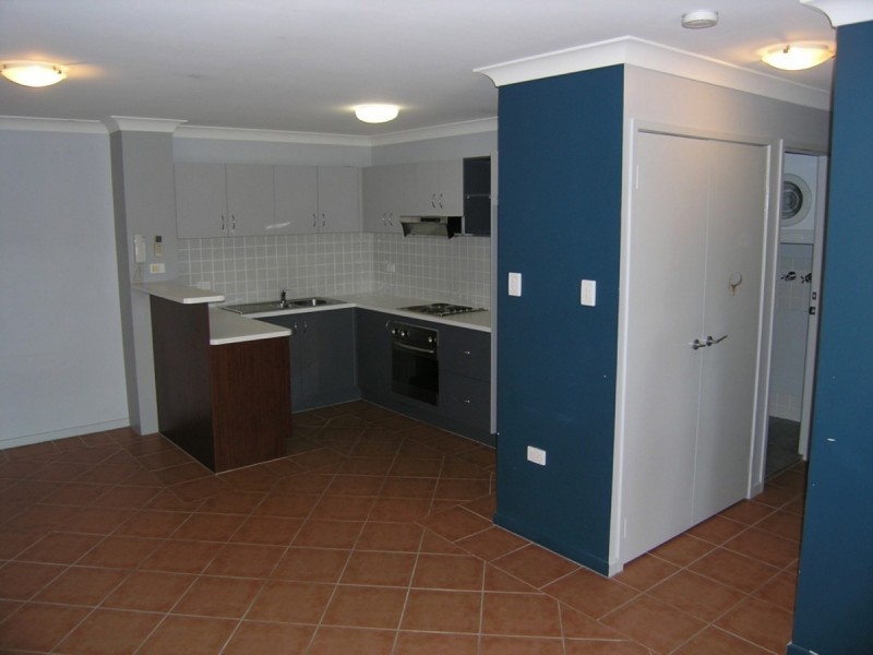 106 Linton Street, Kangaroo Point QLD 4169