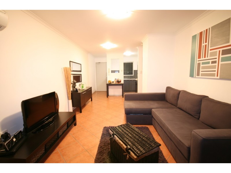 106 Linton Street, Kangaroo Point QLD 4169