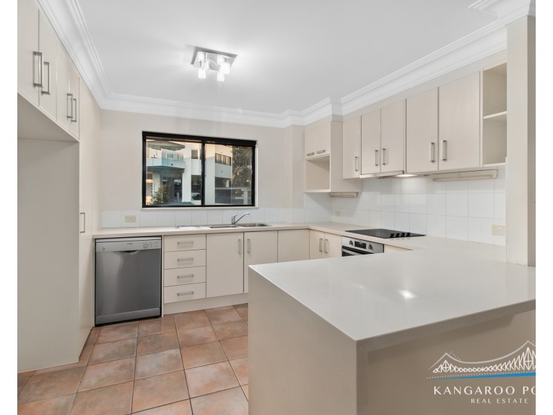 39 Cairns Street, Kangaroo Point QLD 4169