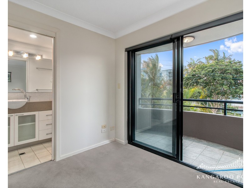 39 Cairns Street, Kangaroo Point QLD 4169