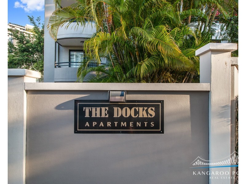 39 Cairns Street, Kangaroo Point QLD 4169