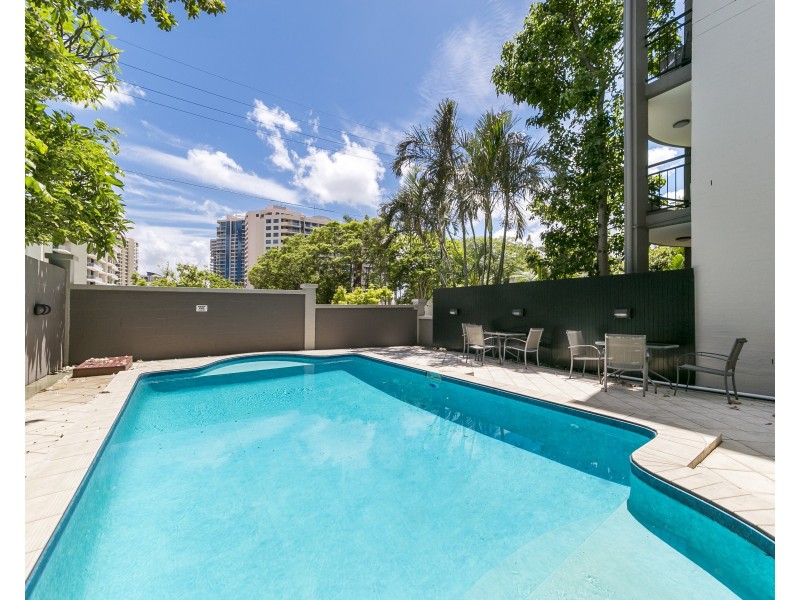 39 Cairns Street, Kangaroo Point QLD 4169