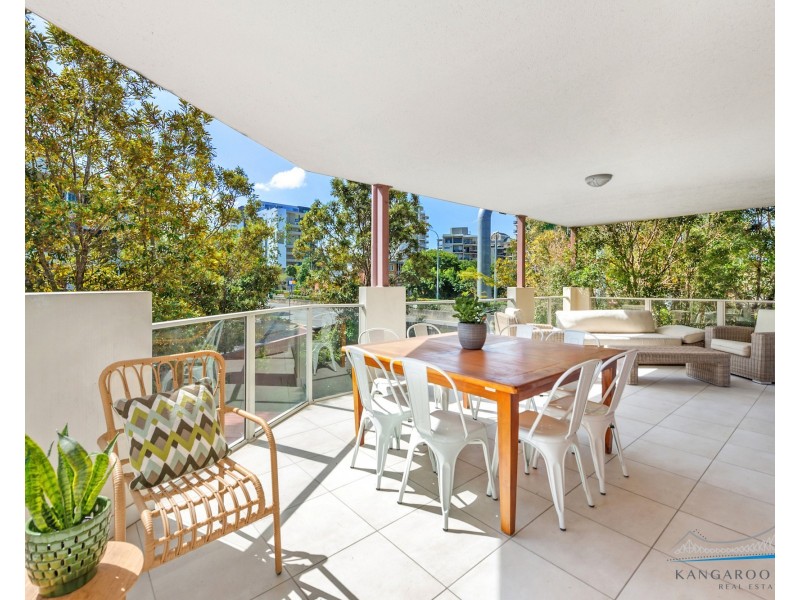 2/275 Shafston Avenue, Kangaroo Point QLD 4169