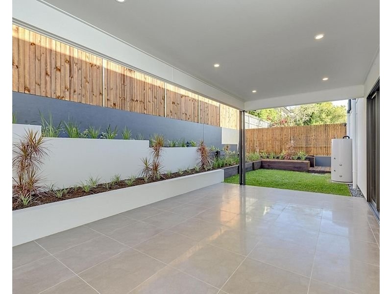 23 East Street, Camp Hill QLD 4152