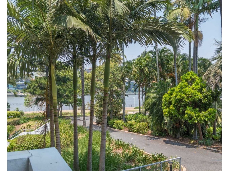 2207/25 Anderson Street, Kangaroo Point QLD 4169