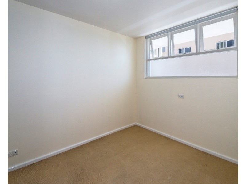 64 Thorn Street, Kangaroo Point QLD 4169