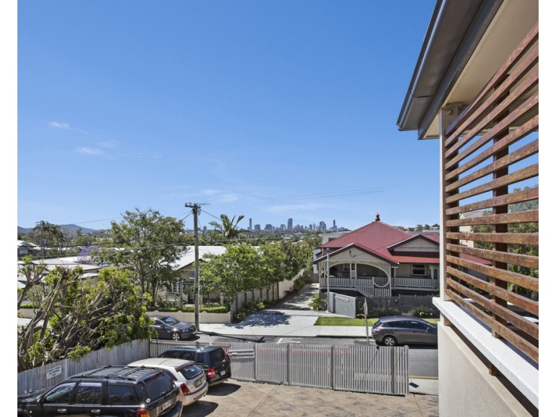 30 Villa Street, Annerley QLD 4103