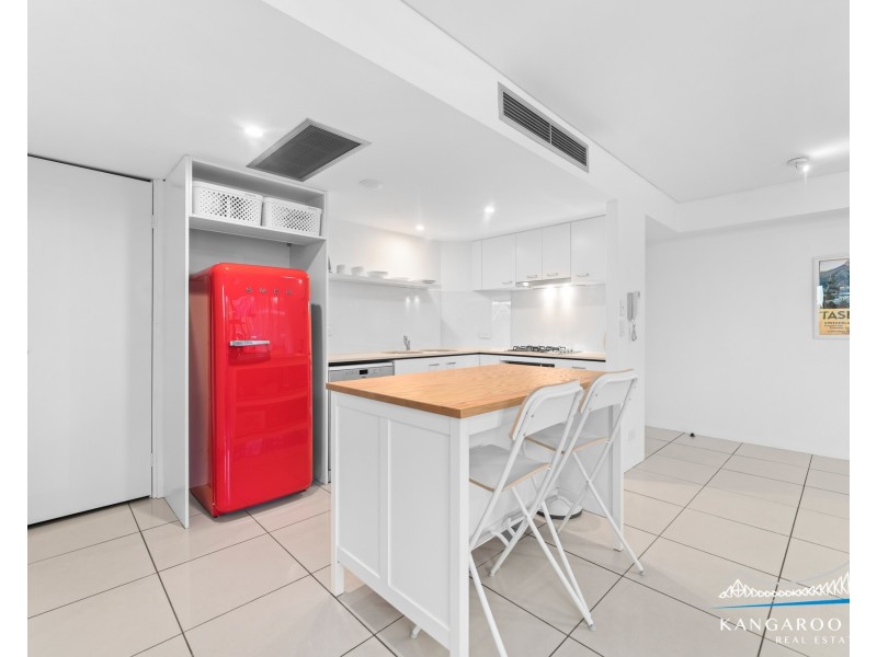 153 Lambert Street, Kangaroo Point QLD 4169