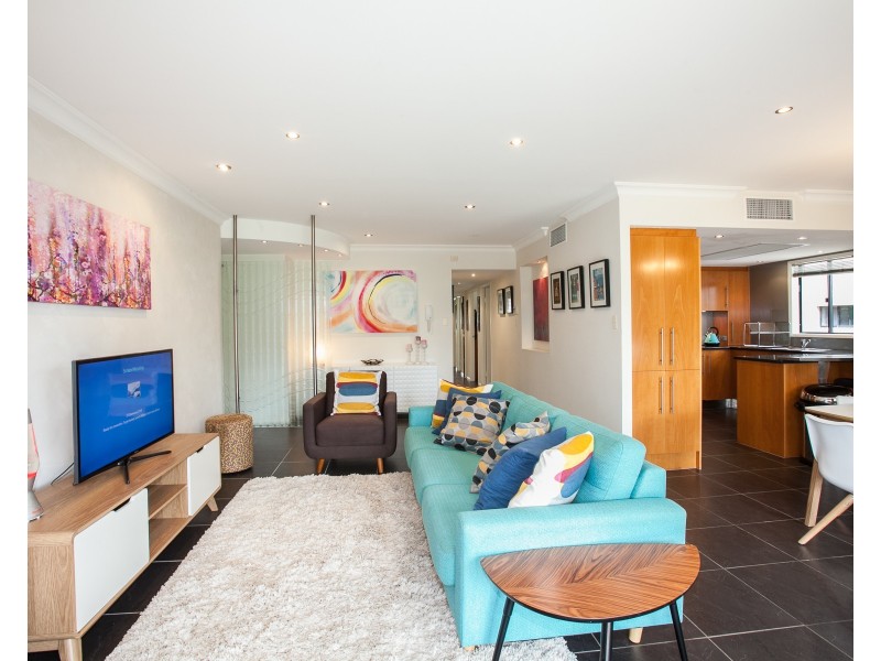 36 MacDonald Street, Kangaroo Point QLD 4169