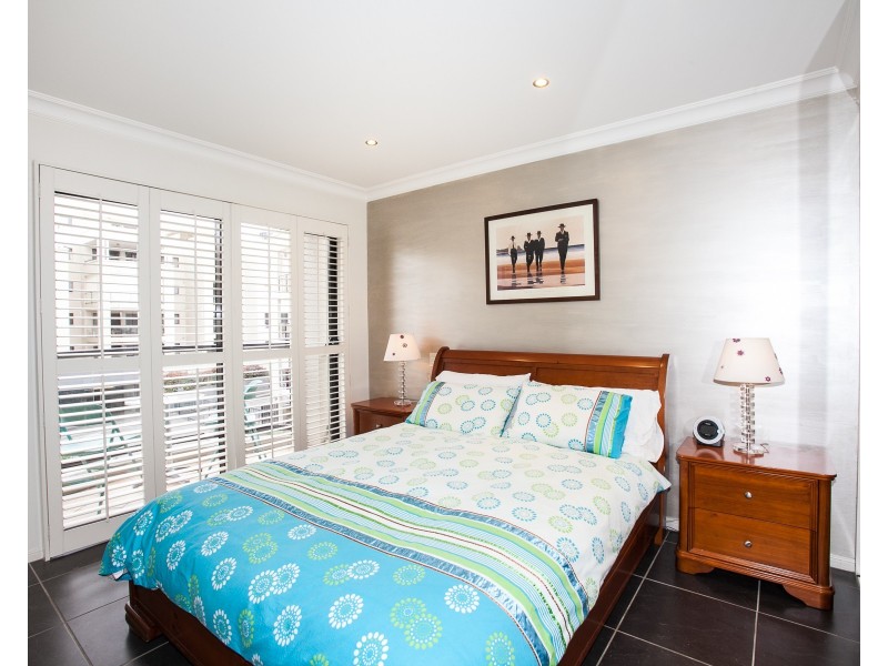 36 MacDonald Street, Kangaroo Point QLD 4169