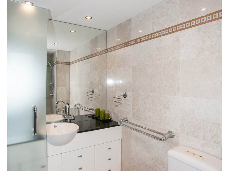 36 MacDonald Street, Kangaroo Point QLD 4169