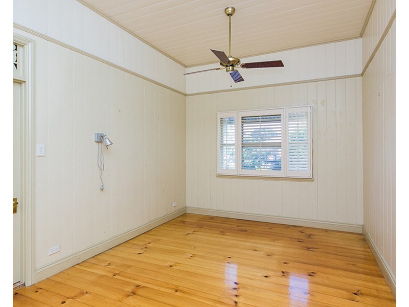 27 Granthan Street, Dutton Park QLD 4102