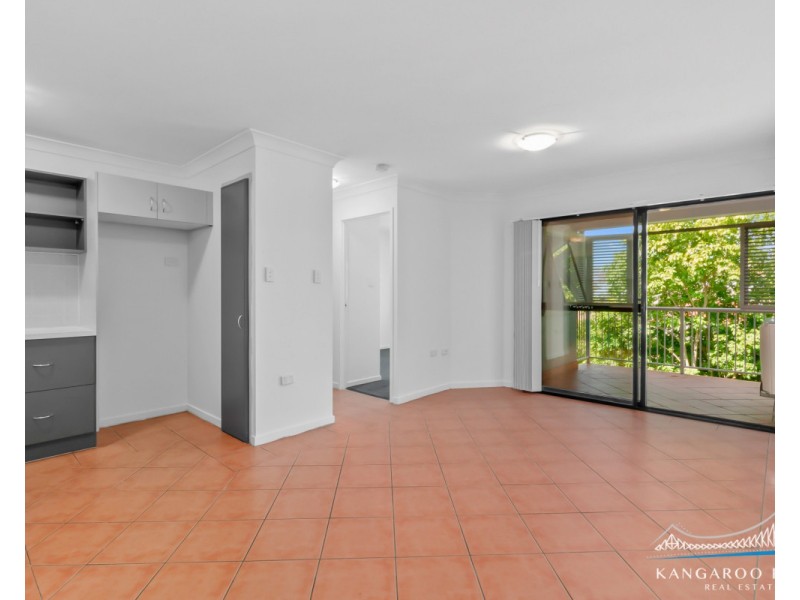 106 Linton Street, Kangaroo Point QLD 4169
