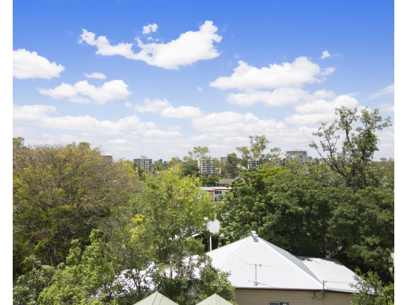 101 Gray Road, West End QLD 4101