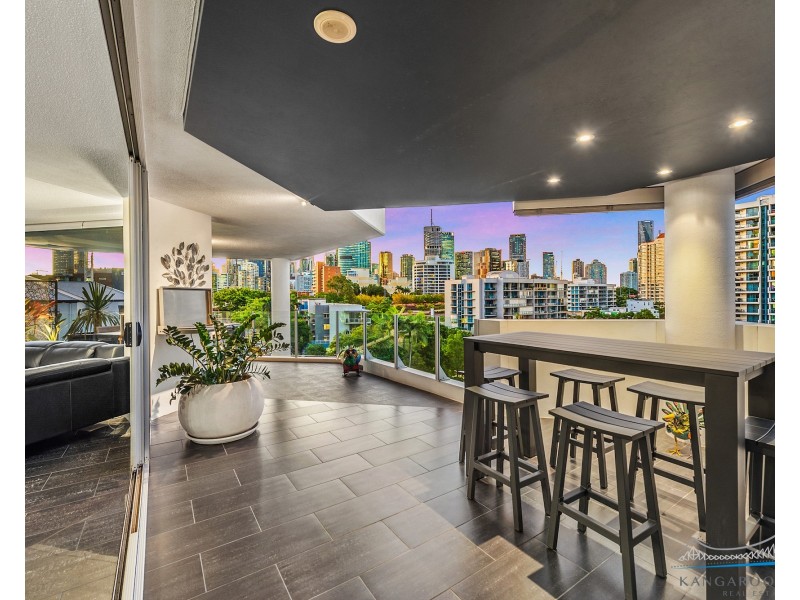 203/1 O’Connell, Kangaroo Point QLD 4169