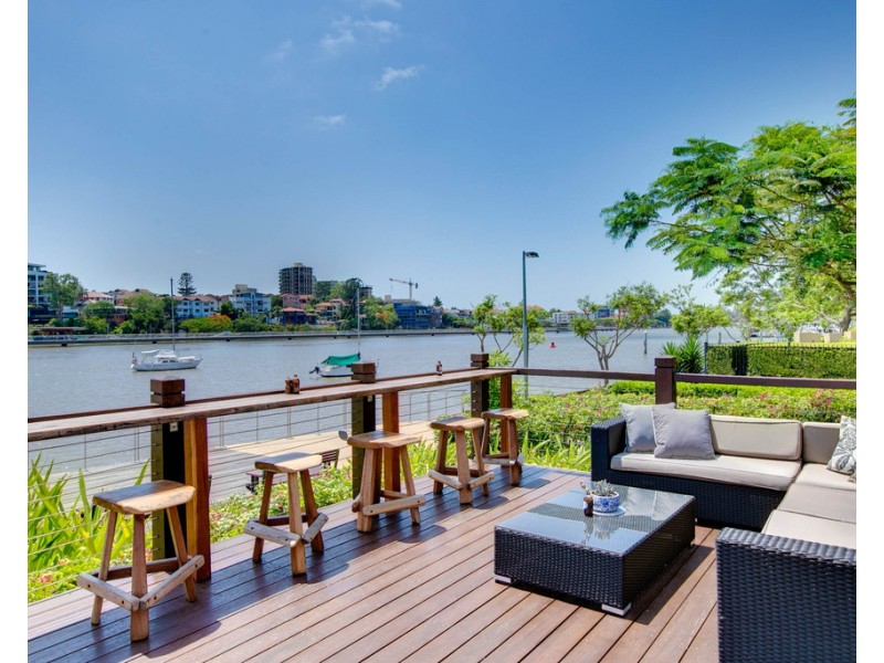 1 Goodwin Street, Kangaroo Point QLD 4169