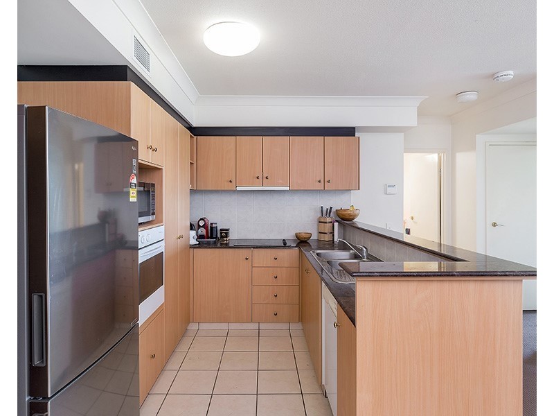 38/45 Deakin Street, Kangaroo Point QLD 4169
