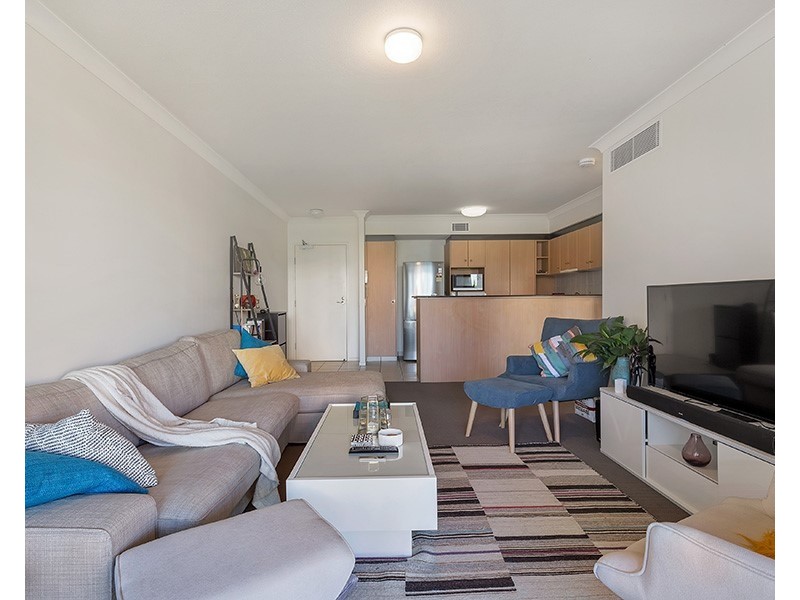38/45 Deakin Street, Kangaroo Point QLD 4169