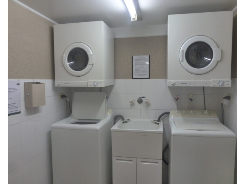 85 Deakin Street, Kangaroo Point QLD 4169