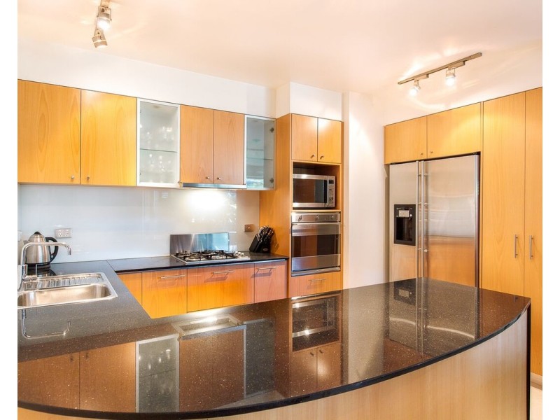 1 Holman Street, Kangaroo Point QLD 4169