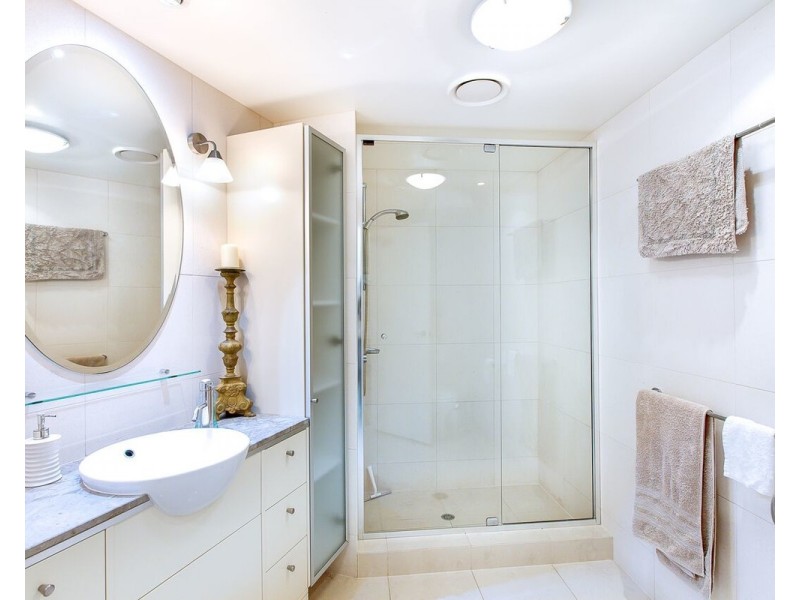 1 Holman Street, Kangaroo Point QLD 4169