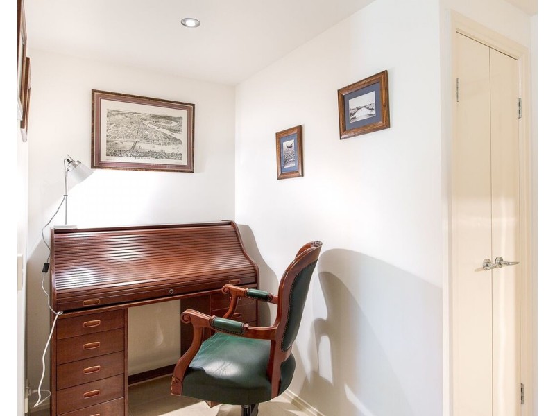 1 Holman Street, Kangaroo Point QLD 4169