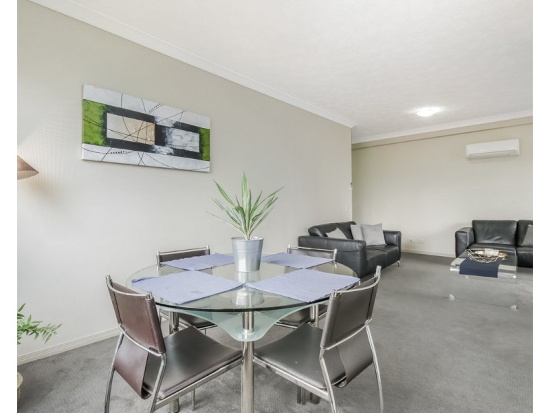 55 BAILDON Street, Kangaroo Point QLD 4169