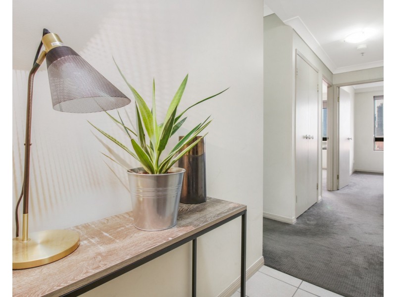 55 BAILDON Street, Kangaroo Point QLD 4169