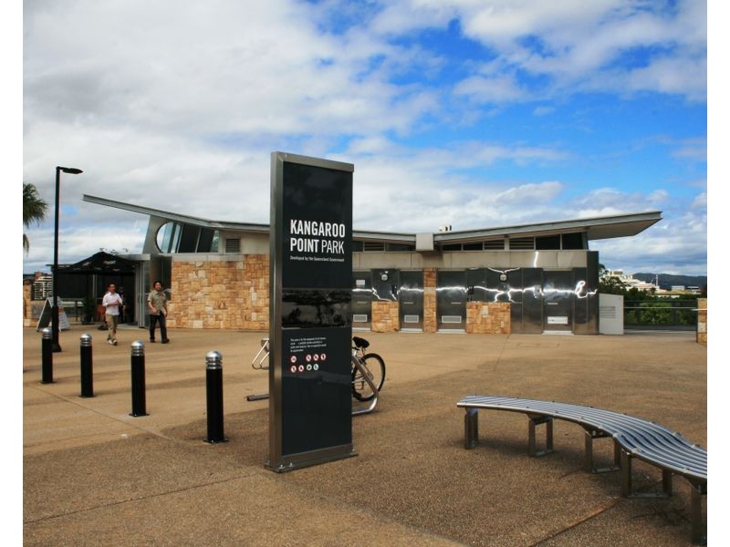 188 Shafston Avenue, Kangaroo Point QLD 4169