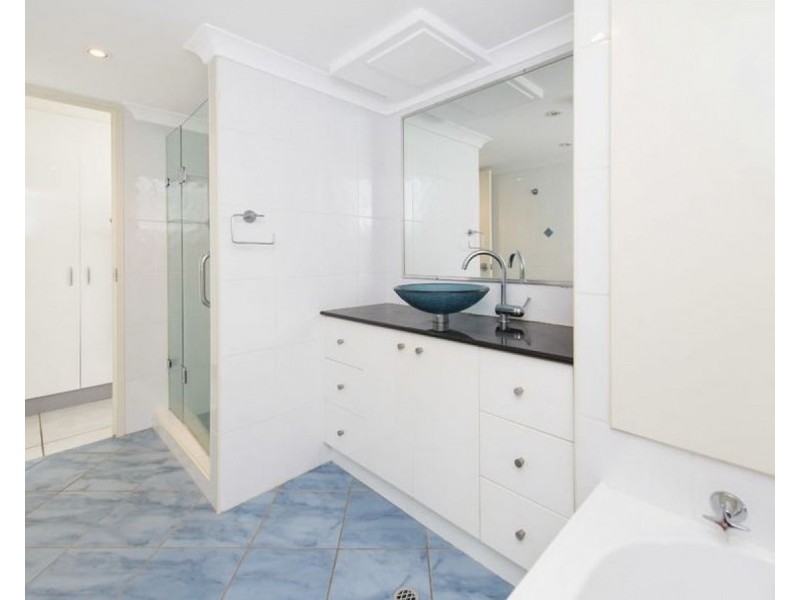 89 Thorn Street, Kangaroo Point QLD 4169