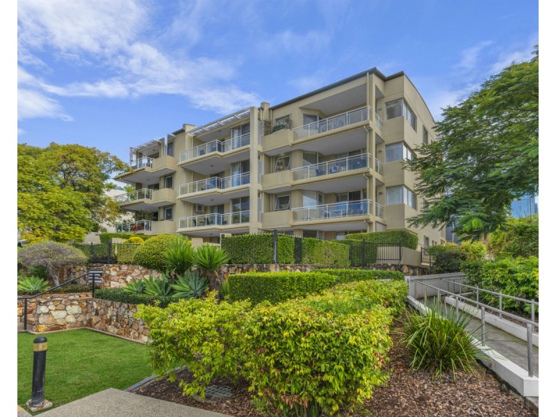 56 Wharf Street, Kangaroo Point QLD 4169