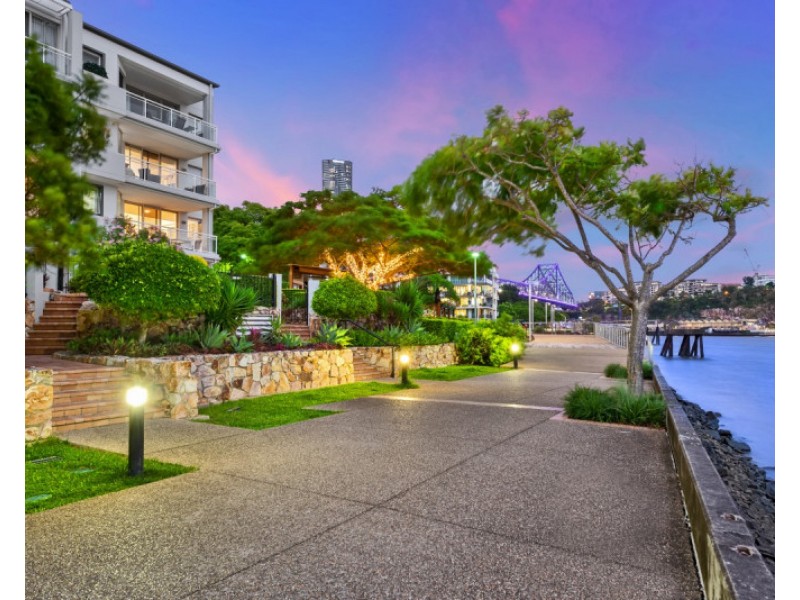 56 Wharf Street, Kangaroo Point QLD 4169
