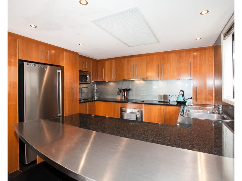 36 MacDonald Street, Kangaroo Point QLD 4169