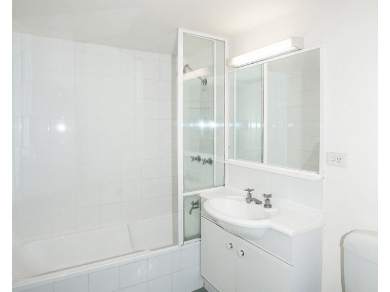 85 Deakin, Kangaroo Point QLD 4169