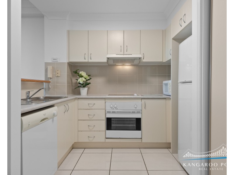 55 Baildon Street, Kangaroo Point QLD 4169