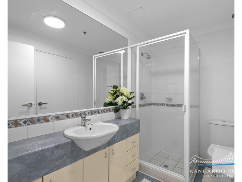 55 Baildon Street, Kangaroo Point QLD 4169