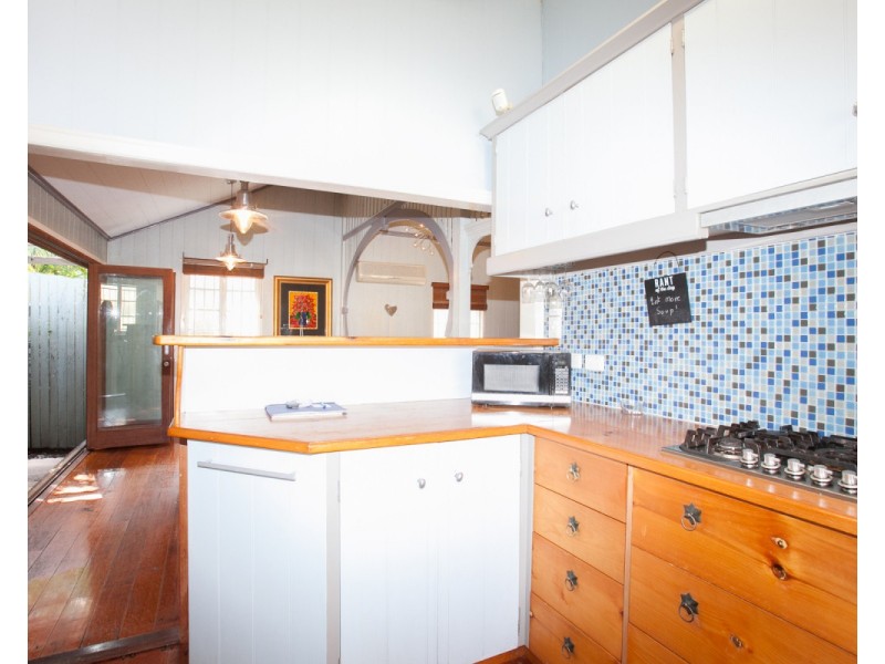 9 Princhester Street, West End QLD 4101