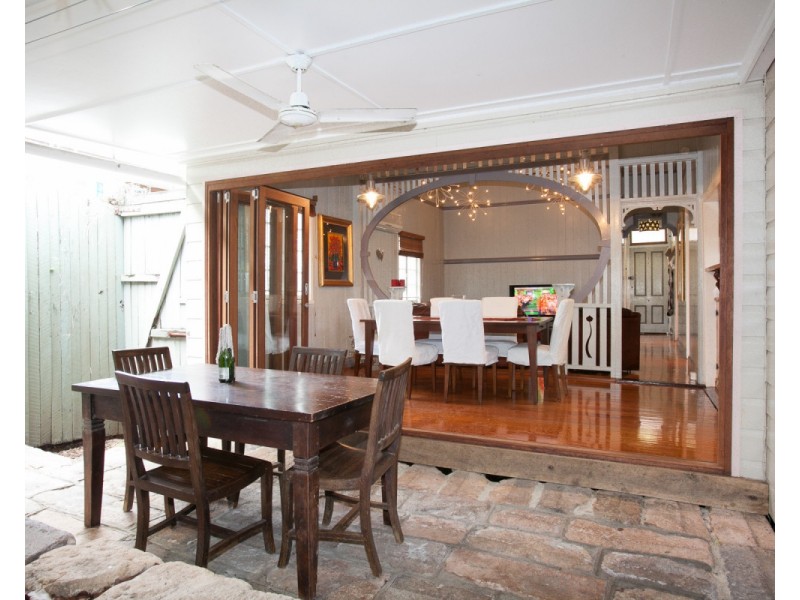 9 Princhester Street, West End QLD 4101