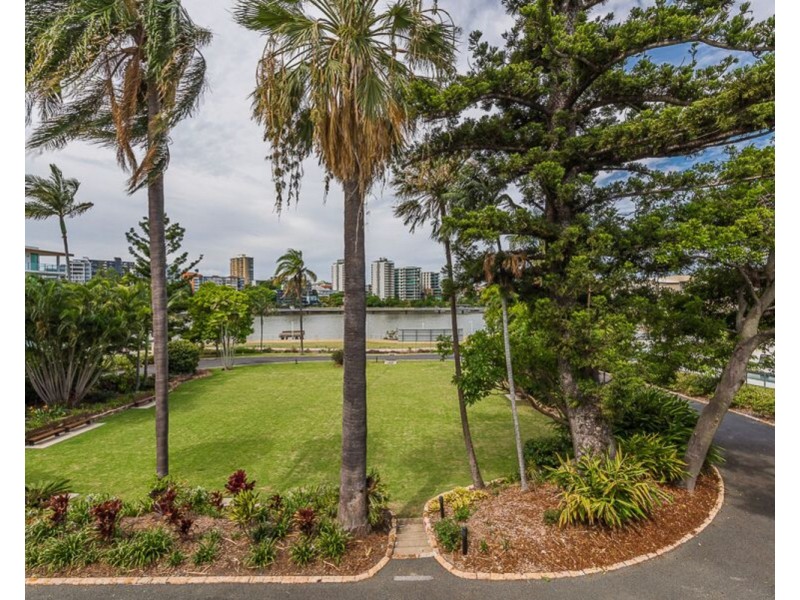 19 Anderson Street, Kangaroo Point QLD 4169