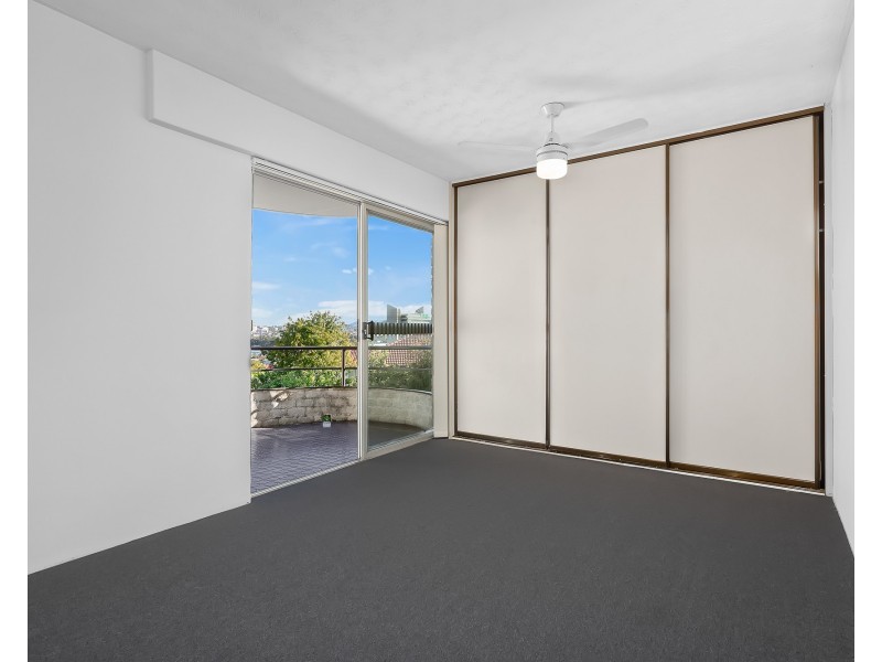 24 Whytecliffe Street, Albion QLD 4010