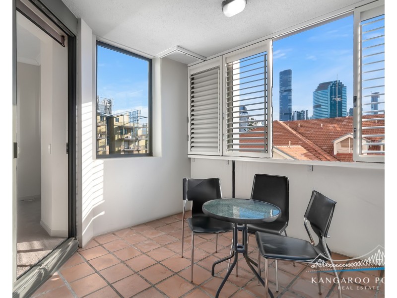 55 Baildon Street, Kangaroo Point QLD 4169