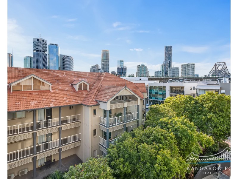 55 Baildon Street, Kangaroo Point QLD 4169