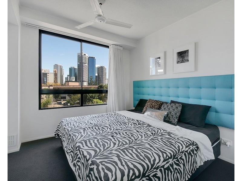 15 Goodwin Street, Kangaroo Point QLD 4169
