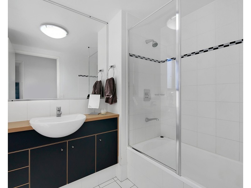 15 Goodwin Street, Kangaroo Point QLD 4169